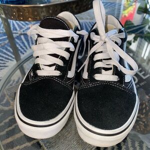 Boys Black Suede Vans